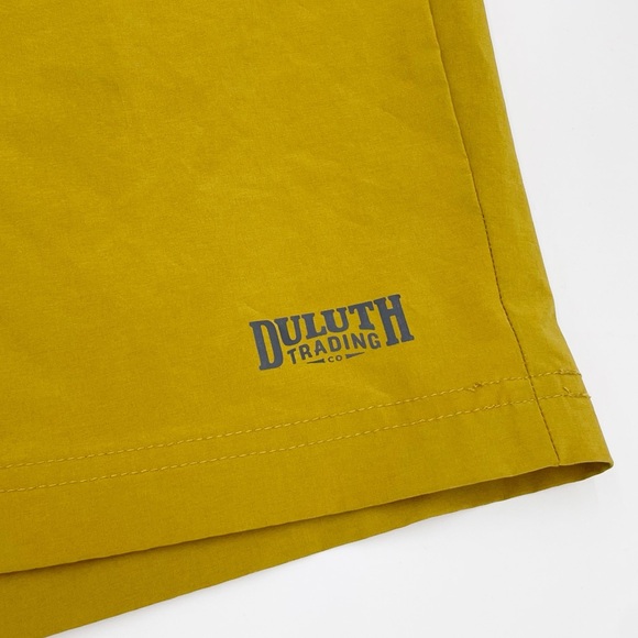 Duluth Trading Co Men's DuluthFlex Bull Moose 9" Board Shorts Olde Gold Size 40 - Picture 7 of 13